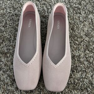 Vivaia ballet flats. New, never worn. Size 8.